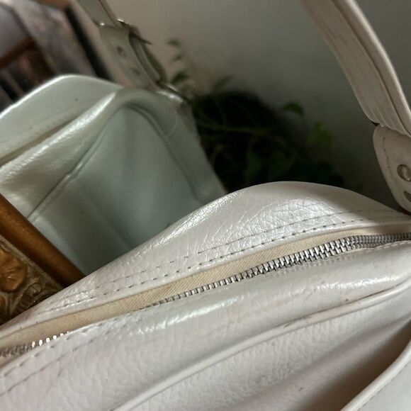 Vintage White Crossbody Bag - Picture 9 of 16